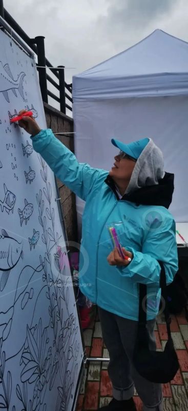 В Нижневартовске на набережной Оби прошла экологическая акция по выпуску краснокнижных осетрят В Нижневартовске на набережной Оби прошла экологическая акция по выпуску краснокнижных осетрят