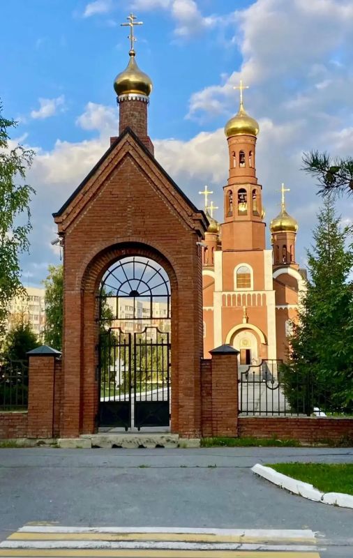 Дмитрий Кощенко: Сердечно поздравляю всех православных христиан нашего города с великим праздником — Успением Пресвятой Богородицы! Дмитрий Кощенко: Сердечно поздравляю всех православных христиан нашего города с великим праздником — Успением Пресвятой Богородицы!