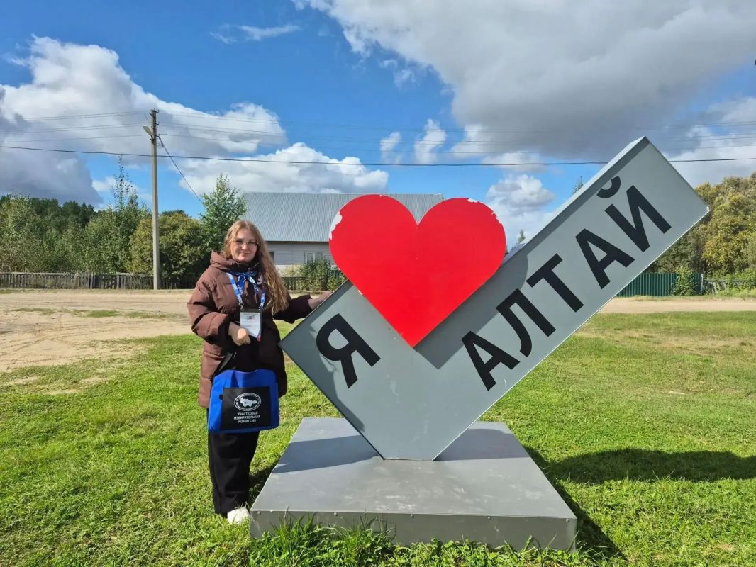 Члены участковой комиссии N° 91 Кондинского района продолжают своё путешествие по труднодоступным поселкам Югры Члены участковой комиссии N° 91 Кондинского района продолжают своё путешествие по труднодоступным поселкам Югры