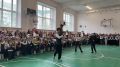 Первый звонок звучит в школе №42