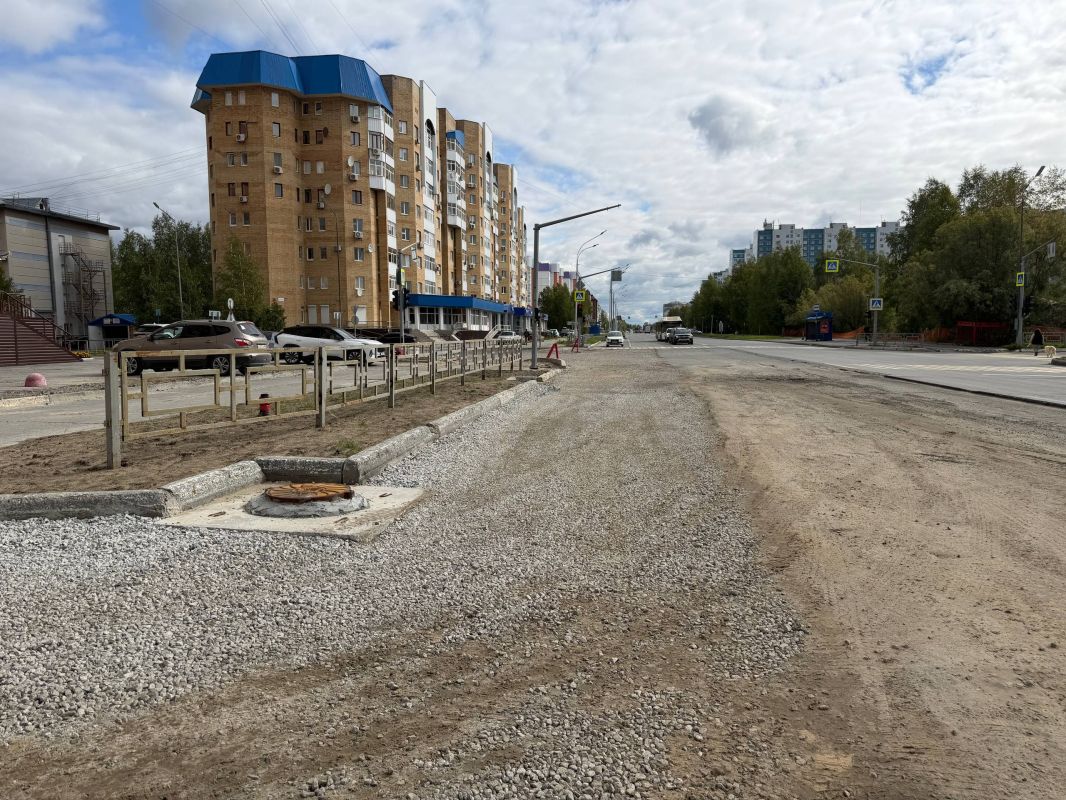 В Нижневартовске коммунальщики перекрывают перекресток В Нижневартовске коммунальщики перекрывают перекресток
