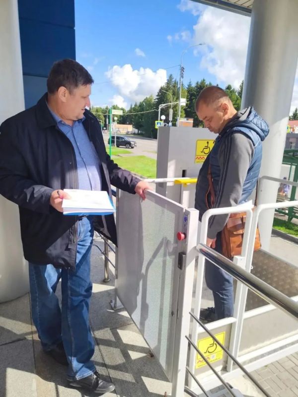 В Ханты-Мансийске проверили готовность избирательных участков к голосованию В Ханты-Мансийске проверили готовность избирательных участков к голосованию