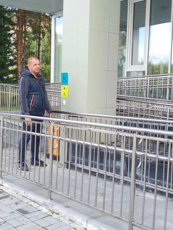 В Ханты-Мансийске проверили готовность избирательных участков к голосованию В Ханты-Мансийске проверили готовность избирательных участков к голосованию