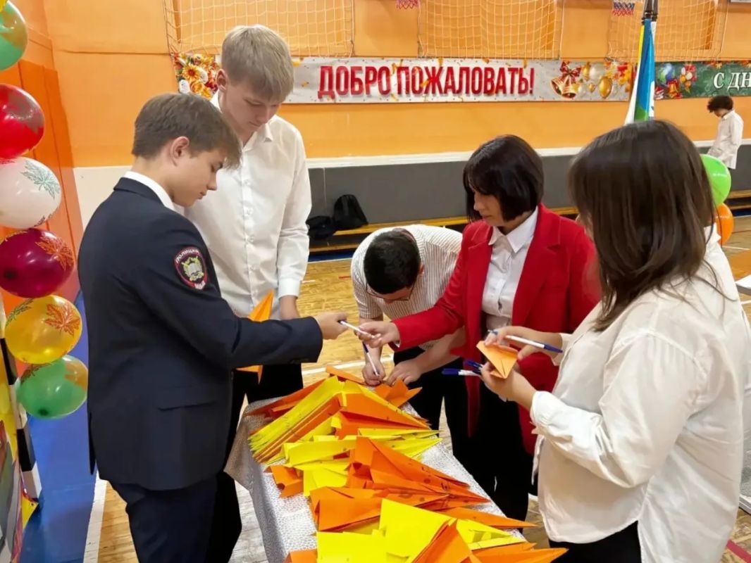 В Югре 306 школьников приступили к занятиям в профильных полицейских классах В Югре 306 школьников приступили к занятиям в профильных полицейских классах