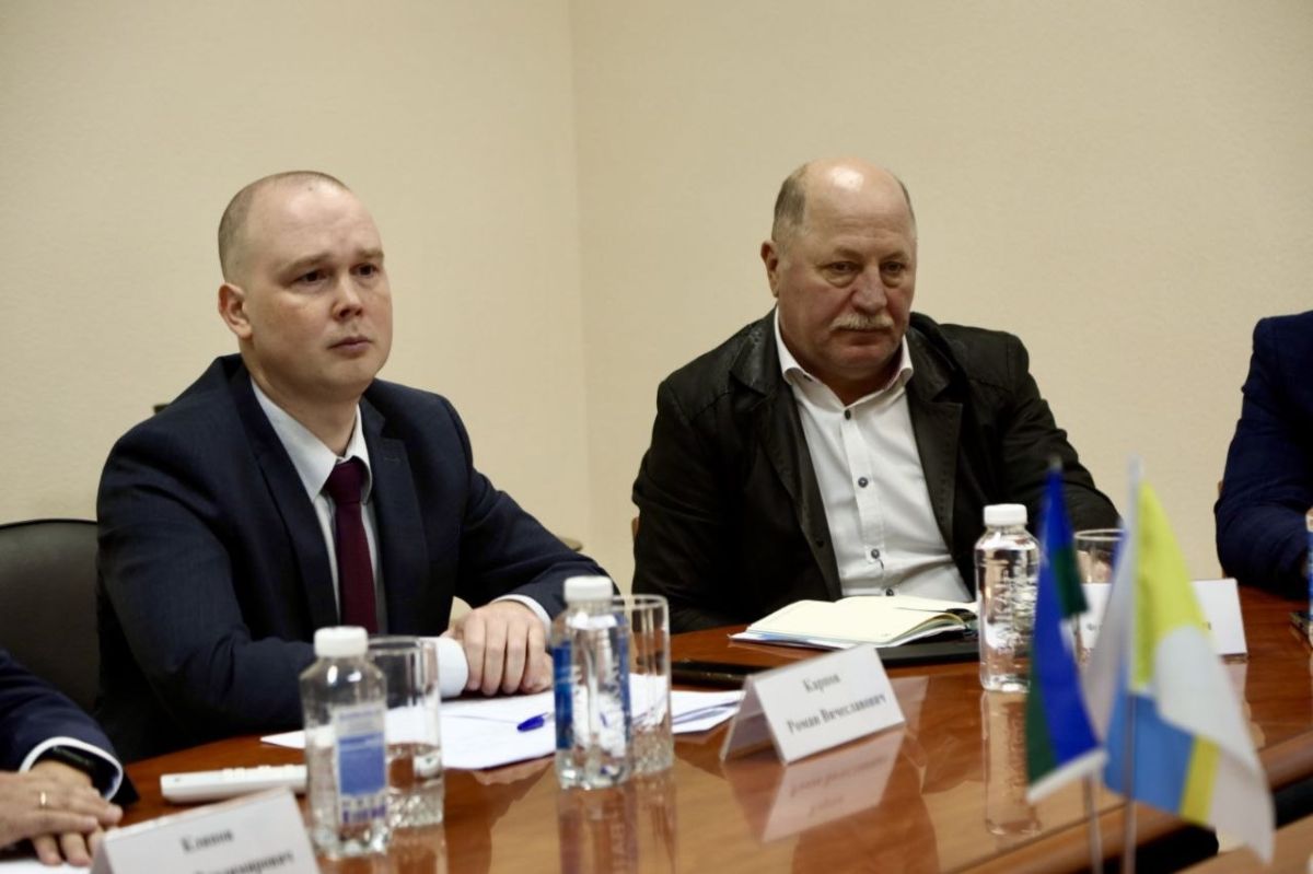 Дмитрий Кощенко: Провел рабочее совещание с руководством предприятия «ДомТрансАвто» при участии ГИБДД Дмитрий Кощенко: Провел рабочее совещание с руководством предприятия «ДомТрансАвто» при участии ГИБДД