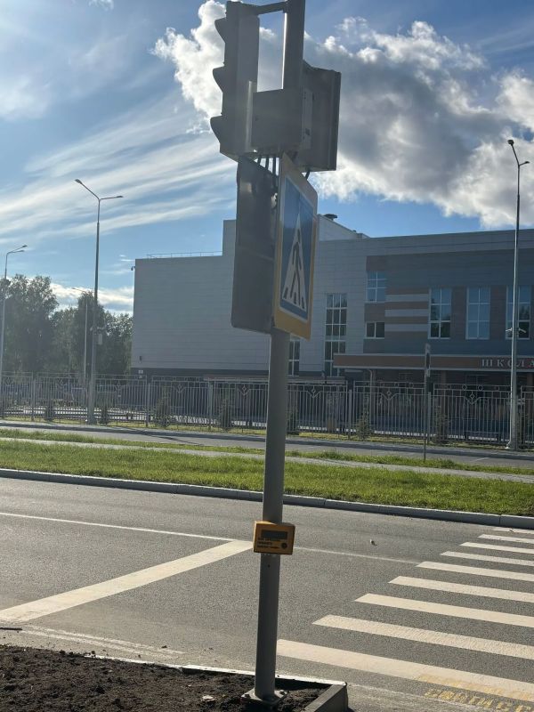 После вмешательства прокуратуры в г. Урае возле школы обустроен регулируемый пешеходный переход После вмешательства прокуратуры в г. Урае возле школы обустроен регулируемый пешеходный переход