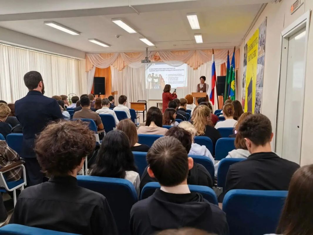"ИнформУИК" в Югре: продолжаем встречи с трудовыми коллективами и молодежью "ИнформУИК" в Югре: продолжаем встречи с трудовыми коллективами и молодежью