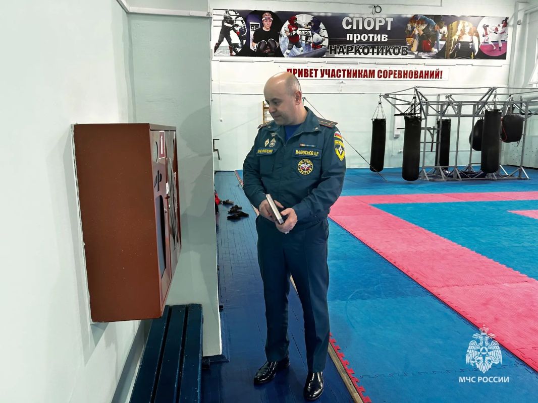 Профилактические визиты на избирательные участки: безопасность выборов под контролем МЧС Югры Профилактические визиты на избирательные участки: безопасность выборов под контролем МЧС Югры