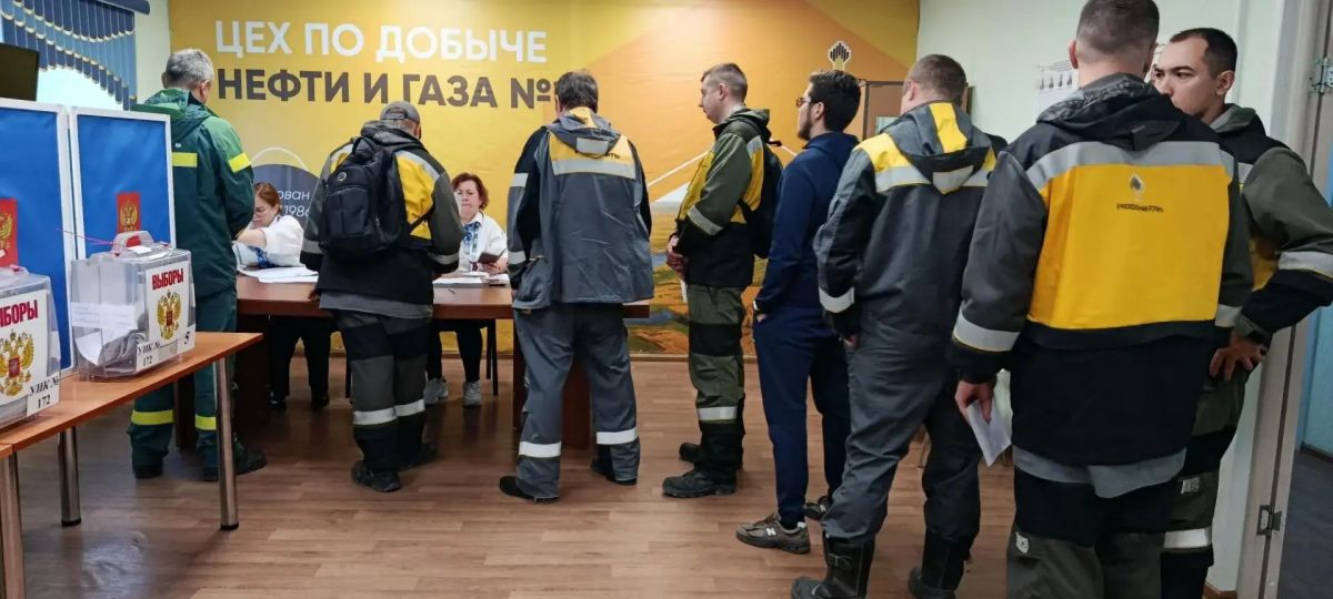 На территории Белоярского, Берёзовского, Кондинского, Нефтеюганского, Нижневартовского, Октябрьского, Сургутского и Ханты-Мансийского районов продолжается досрочное голосование коренных народов Севера и сотрудников... На территории Белоярского, Берёзовского, Кондинского, Нефтеюганского, Нижневартовского, Октябрьского, Сургутского и Ханты-Мансийского районов продолжается досрочное голосование коренных народов Севера и сотрудников...