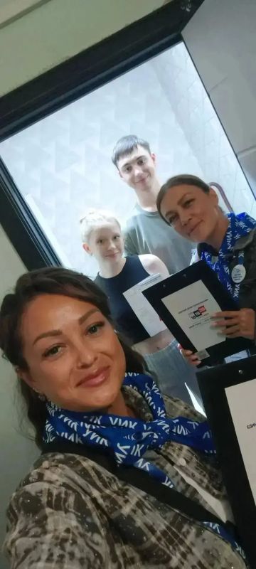 Обходчики Нижневартовска прошли больше половины маршрута в рамках проекта «ИнформУИК» - подомовой обход продолжается! Обходчики Нижневартовска прошли больше половины маршрута в рамках проекта «ИнформУИК» - подомовой обход продолжается!