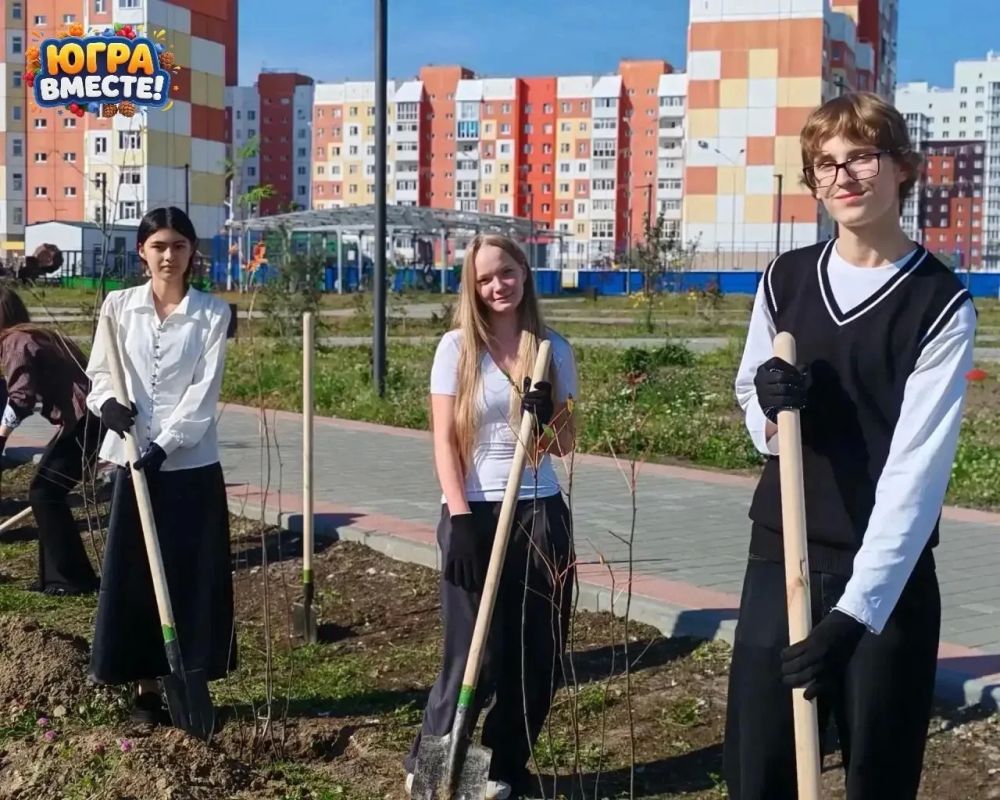 В Нижневартовске продолжается озеленение В Нижневартовске продолжается озеленение
