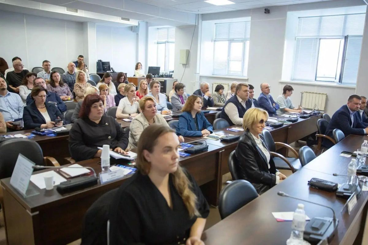 В рамках проекта "ИнформУИК" в Югре продолжается информирование трудовых коллективов и молодежи В рамках проекта "ИнформУИК" в Югре продолжается информирование трудовых коллективов и молодежи
