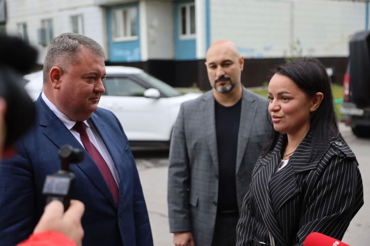 Дмитрий Кощенко: После заседания городского штаба по строительству вместе с коллегами и представителями общественности выехали на осмотр объектов благоустройства Дмитрий Кощенко: После заседания городского штаба по строительству вместе с коллегами и представителями общественности выехали на осмотр объектов благоустройства