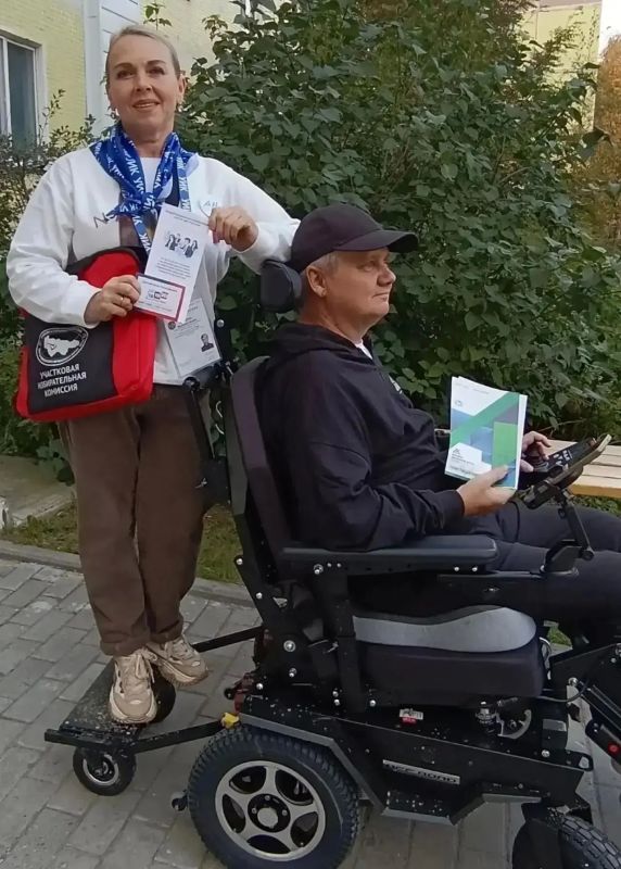 Адресное информирование избирателей в Югре успешно завершено С 27 августа по 15 сентября члены участковых комиссий Югры провели подомовой обход, добираясь до каждого жителя нашего необъятного региона пешком, на велосипедах... Адресное информирование избирателей в Югре успешно завершено С 27 августа по 15 сентября члены участковых комиссий Югры провели подомовой обход, добираясь до каждого жителя нашего необъятного региона пешком, на велосипедах...