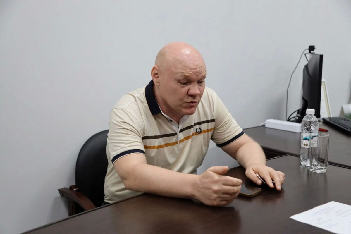 Дмитрий Кощенко: Провёл личный приём граждан в общественной приёмной местного отделения партии «Единая Россия» Дмитрий Кощенко: Провёл личный приём граждан в общественной приёмной местного отделения партии «Единая Россия»