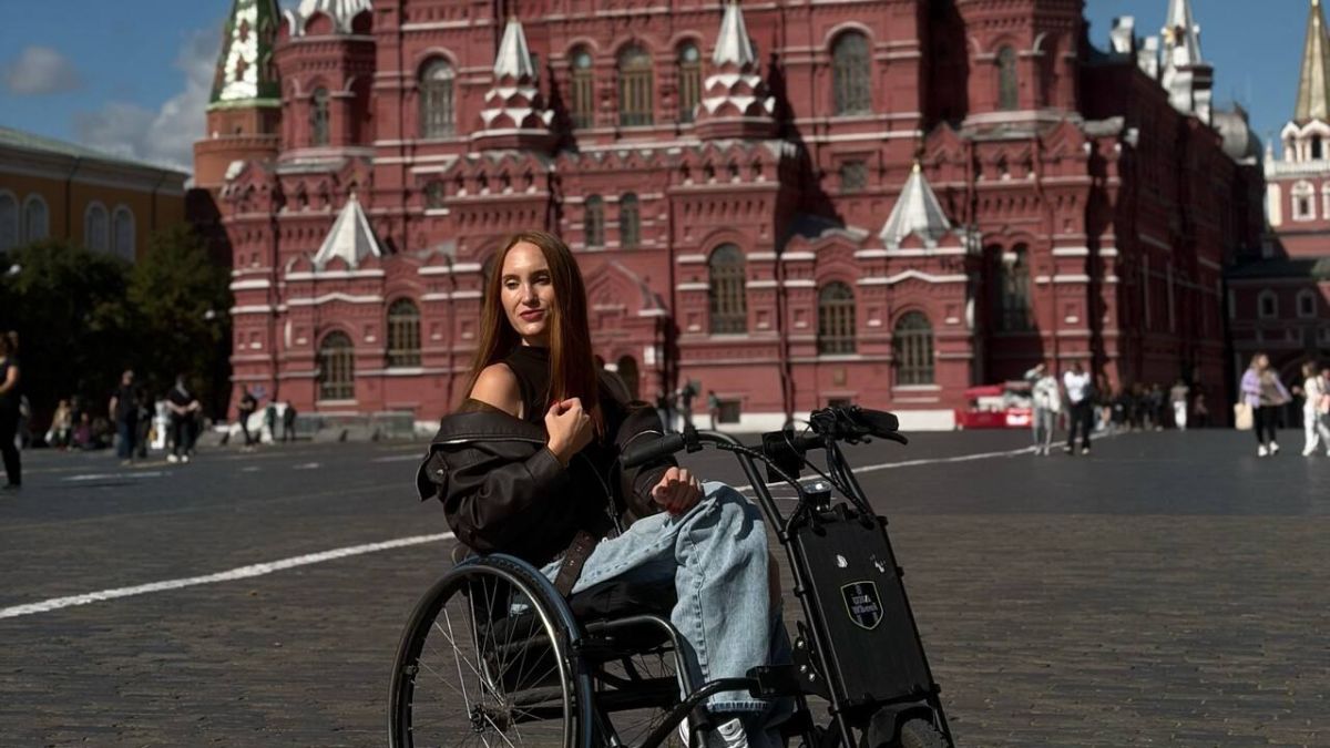 Сибирячка, потеряв возможность ходить, танцует, воспитывает дочь и не сдаётся Сибирячка, потеряв возможность ходить, танцует, воспитывает дочь и не сдаётся