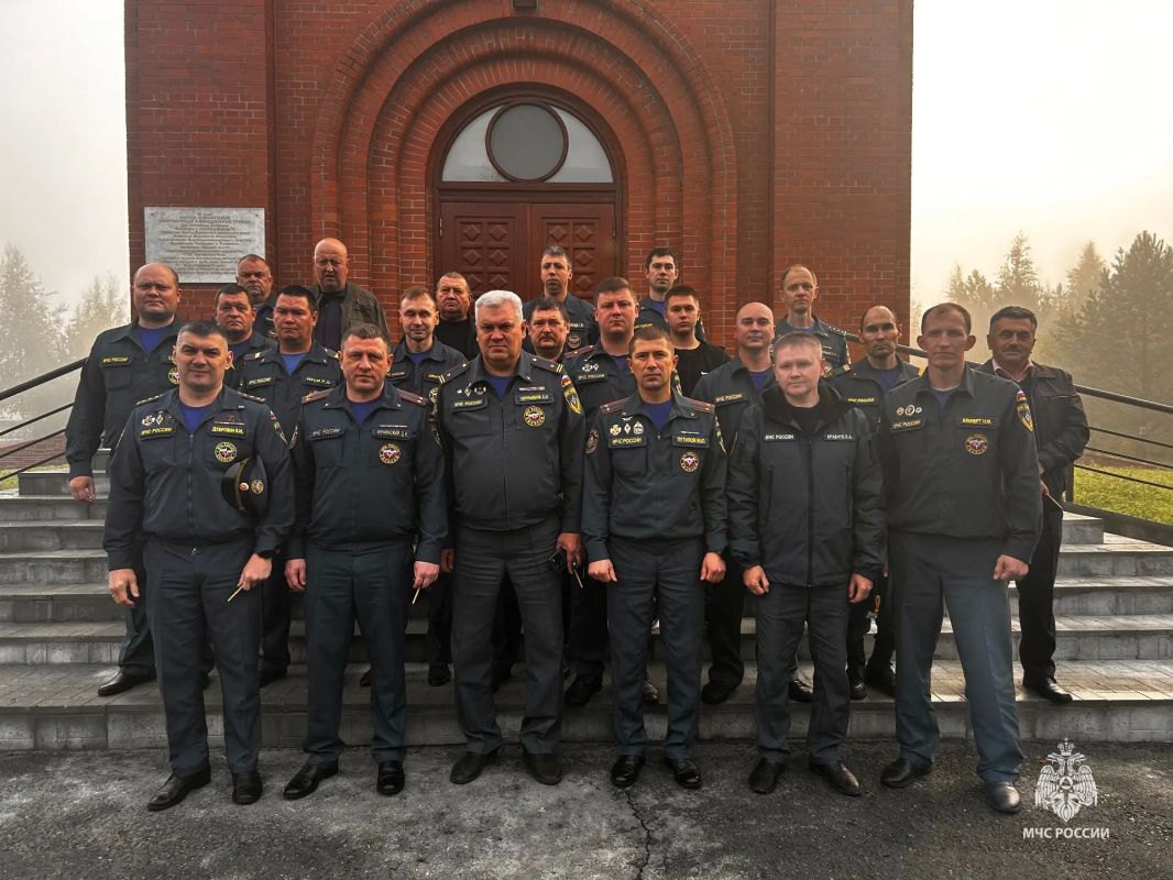 Под покровом «Неопалимой Купины» Под покровом «Неопалимой Купины»