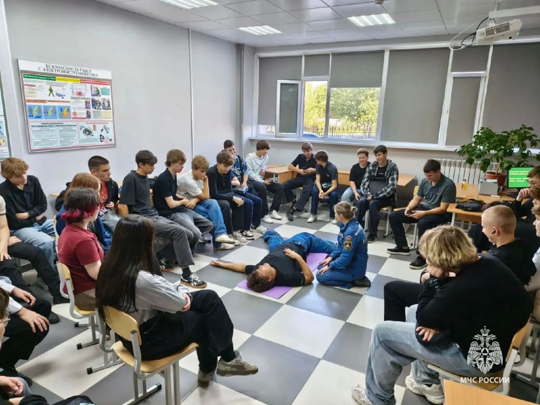 Всероссийская акция «Единый урок первой помощи» прошла в городах Югры Всероссийская акция «Единый урок первой помощи» прошла в городах Югры