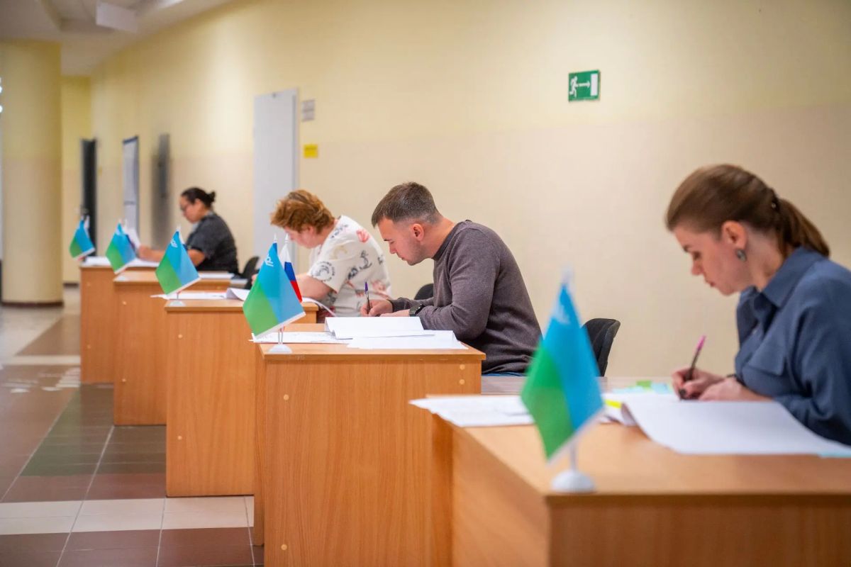 В Югре стартовало трехдневное голосование В Югре стартовало трехдневное голосование