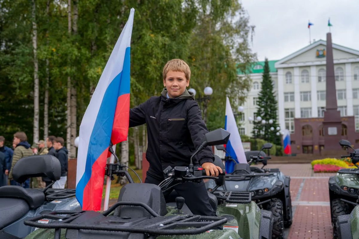 25 квадроциклов «Русская механика» отправили на СВО из Ханты-Мансийска 25 квадроциклов «Русская механика» отправили на СВО из Ханты-Мансийска