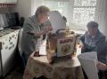 Одновременно с голосованием на избирательных участках проводится процедура голосования на дому