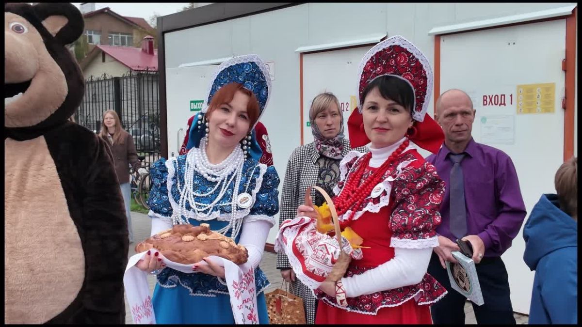 Заместитель Губернатора Югры Елена Майер и заместитель Главы Ханты-Мансийска Ирина Черкунова посетили площадки фестиваля «ЮГРА – ВМЕСТЕ!»