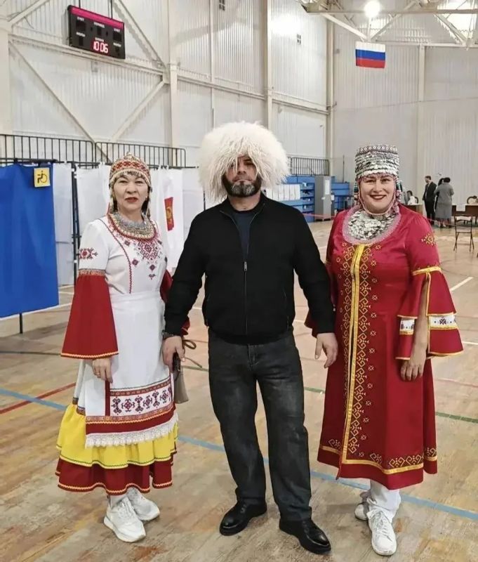 В Салыме на выборы пришли представители духовенства и национальных объединений В Салыме на выборы пришли представители духовенства и национальных объединений
