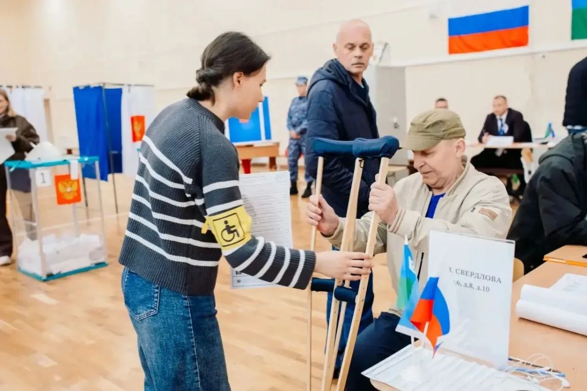 На избирательных участках Югры созданы все условия для реализации активного избирательного права всеми категориями населения, в том числе маломобильными гражданами, пожилыми избирателями, людьми с ограниченными возможностями... На избирательных участках Югры созданы все условия для реализации активного избирательного права всеми категориями населения, в том числе маломобильными гражданами, пожилыми избирателями, людьми с ограниченными возможностями...