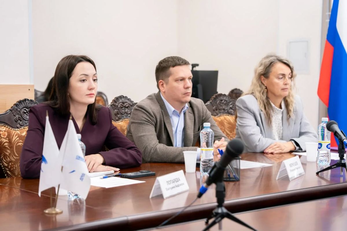 Более 3500 человек обеспечили общественное наблюдение на выборах в Югре Более 3500 человек обеспечили общественное наблюдение на выборах в Югре