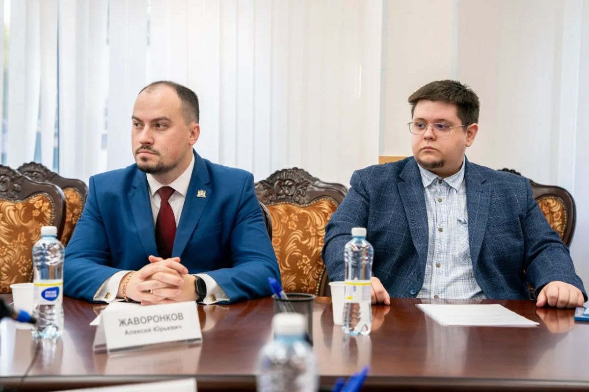 Более 3500 человек обеспечили общественное наблюдение на выборах в Югре Более 3500 человек обеспечили общественное наблюдение на выборах в Югре