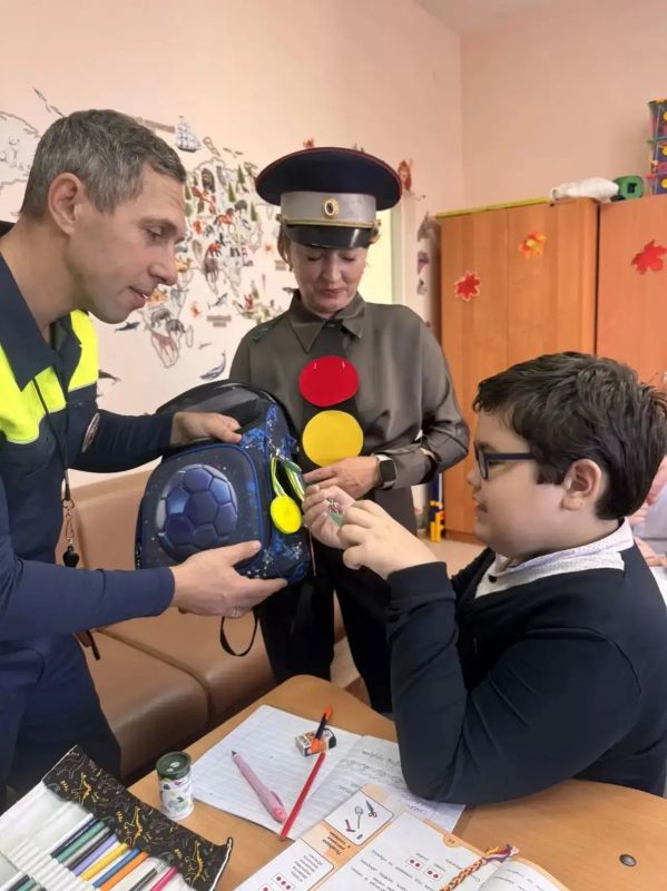 «Лучший инспектор ДПС — 2026» Ханты-Мансийского автономного округа — Югры посвятил школьников в пешеходы «Лучший инспектор ДПС — 2026» Ханты-Мансийского автономного округа — Югры посвятил школьников в пешеходы