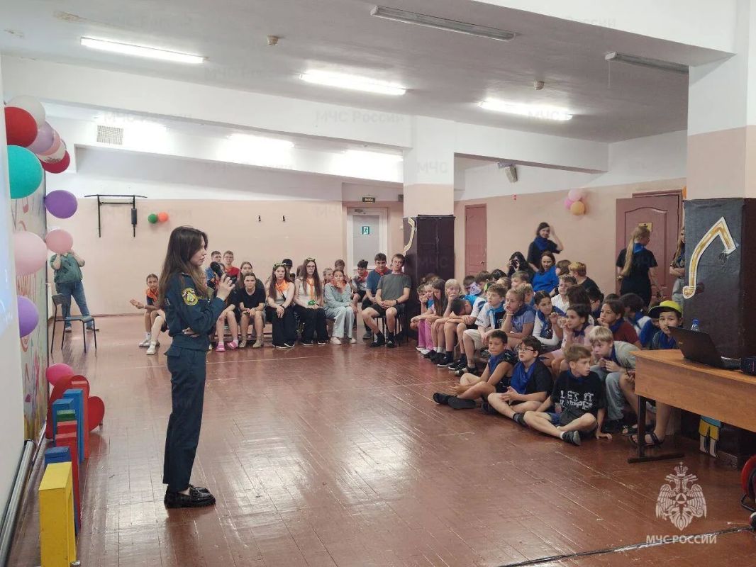 В Югре определили лучших специалистов надзорной деятельности В Югре определили лучших специалистов надзорной деятельности