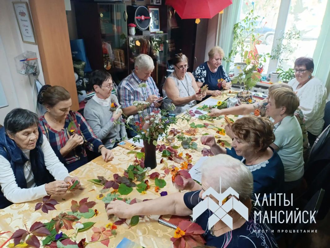 Совет ветеранов Ханты-Мансийска устроил музыкальную литературную гостиную «Здравствуй, осень!» Совет ветеранов Ханты-Мансийска устроил музыкальную литературную гостиную «Здравствуй, осень!»