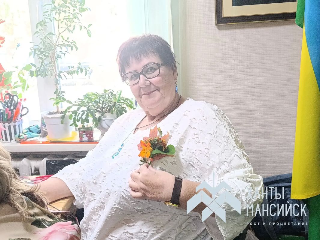 Совет ветеранов Ханты-Мансийска устроил музыкальную литературную гостиную «Здравствуй, осень!» Совет ветеранов Ханты-Мансийска устроил музыкальную литературную гостиную «Здравствуй, осень!»