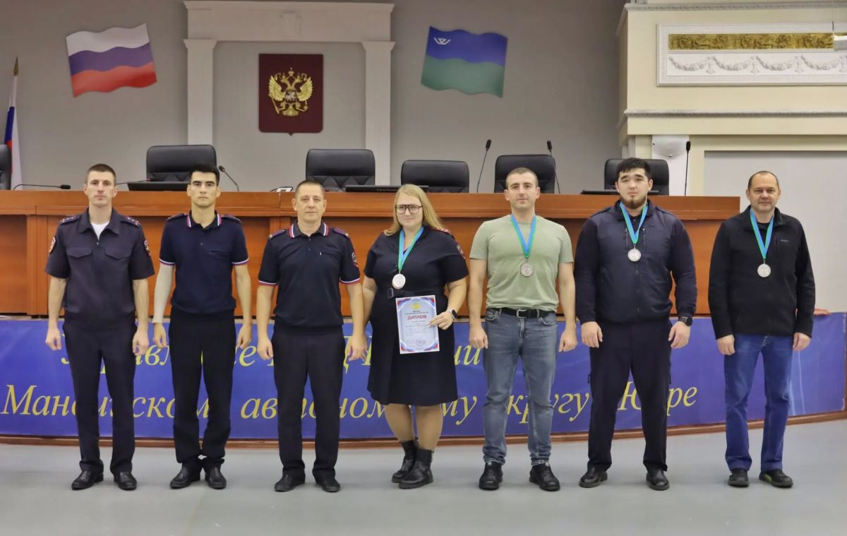 В УМВД России по ХМАО – Югре прошёл чемпионат по плаванию В УМВД России по ХМАО – Югре прошёл чемпионат по плаванию