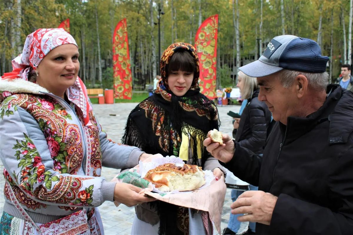 В городском парке прошел праздник «Братчина в складчину» - событие в рамках проекта «Единство в традициях», ставшего победителем грантового конкурса Президентского фонда культурных инициатив В городском парке прошел праздник «Братчина в складчину» - событие в рамках проекта «Единство в традициях», ставшего победителем грантового конкурса Президентского фонда культурных инициатив