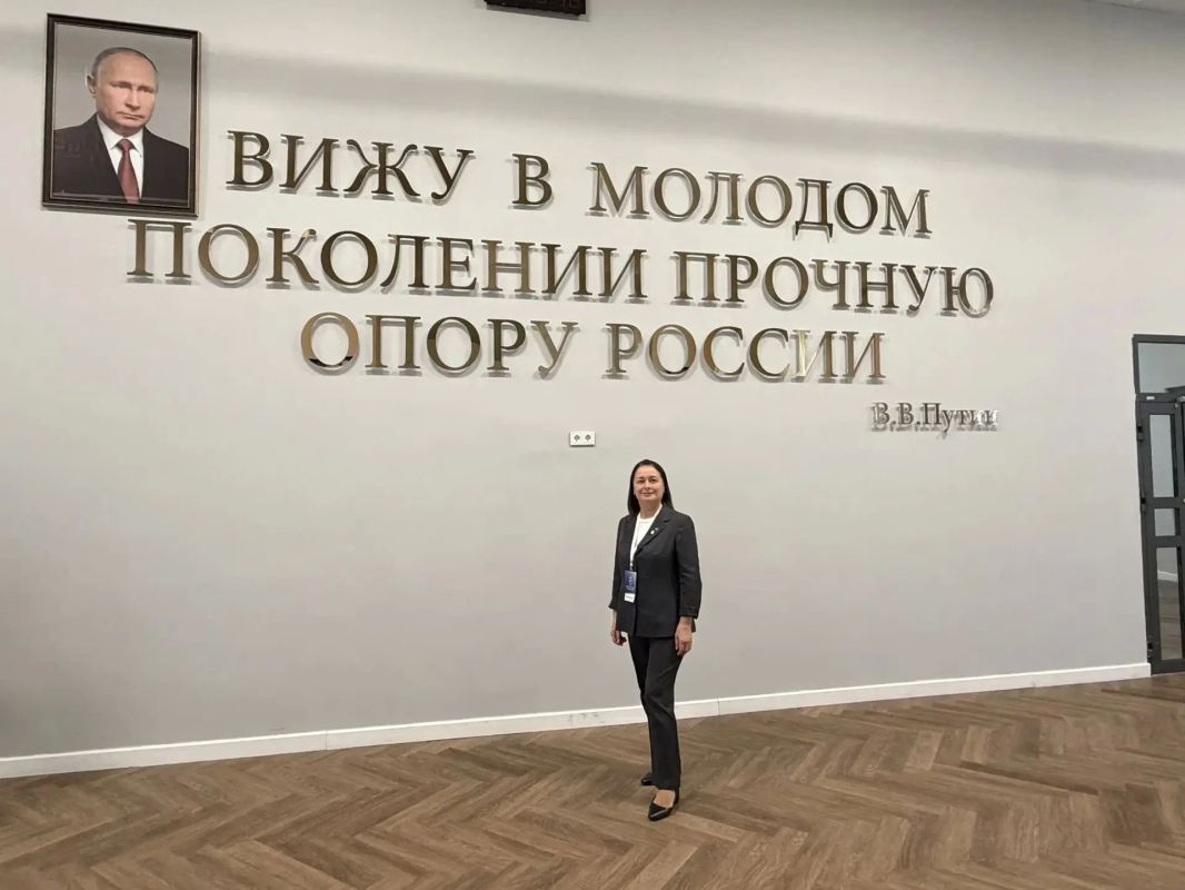 Дмитрий Кощенко: В Иркутске завершился первый очный тур Всероссийского конкурса «Директор года России» 2026 года Дмитрий Кощенко: В Иркутске завершился первый очный тур Всероссийского конкурса «Директор года России» 2026 года