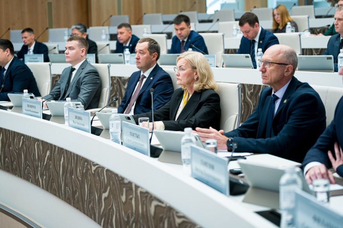 Югра и «Газпром нефть» укрепляют сотрудничество в сфере культуры и соцподдержки до 2029 года Югра и «Газпром нефть» укрепляют сотрудничество в сфере культуры и соцподдержки до 2029 года