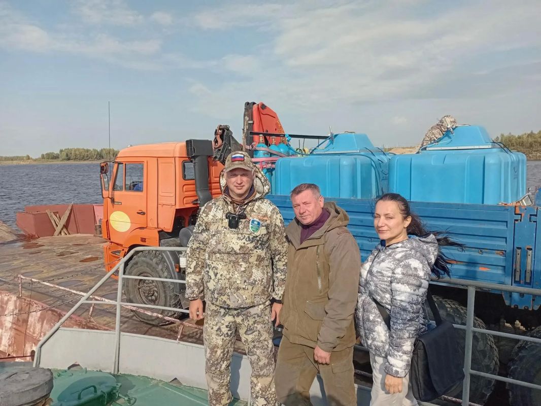Природнадзор Югры проконтролировал выпуск молоди сибирского осетра в Обь Природнадзор Югры проконтролировал выпуск молоди сибирского осетра в Обь