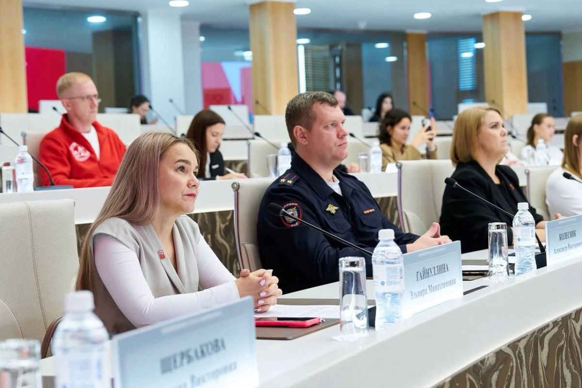 В Югре мероприятия «Движения Первых» активно включаются в повестку колледжей и вузов В Югре мероприятия «Движения Первых» активно включаются в повестку колледжей и вузов