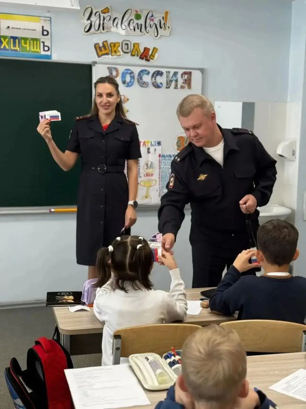 В целях сохранения жизни и здоровья юных участников дорожного движения, предупреждения автоаварий с участием несовершеннолетних, сотрудники Управления Госавтоинспекции Югры организовали цикл профилактических встреч с детьми В целях сохранения жизни и здоровья юных участников дорожного движения, предупреждения автоаварий с участием несовершеннолетних, сотрудники Управления Госавтоинспекции Югры организовали цикл профилактических встреч с детьми