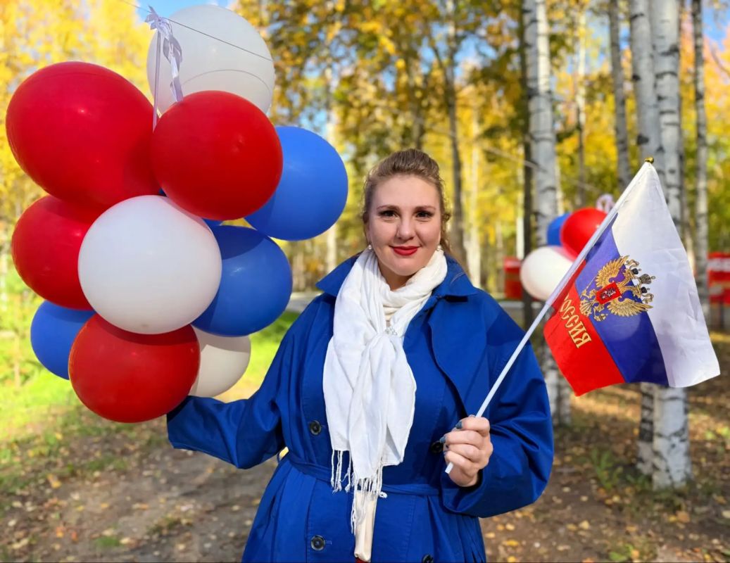 Дмитрий Кощенко: В единстве — наша сила! Сегодня в Парке Победы состоялся торжественный концерт, посвященный важной исторической дате — Дню принятия в Российскую Федерацию Донецкой и Луганской Народных Республик, Запорожской... Дмитрий Кощенко: В единстве — наша сила! Сегодня в Парке Победы состоялся торжественный концерт, посвященный важной исторической дате — Дню принятия в Российскую Федерацию Донецкой и Луганской Народных Республик, Запорожской...