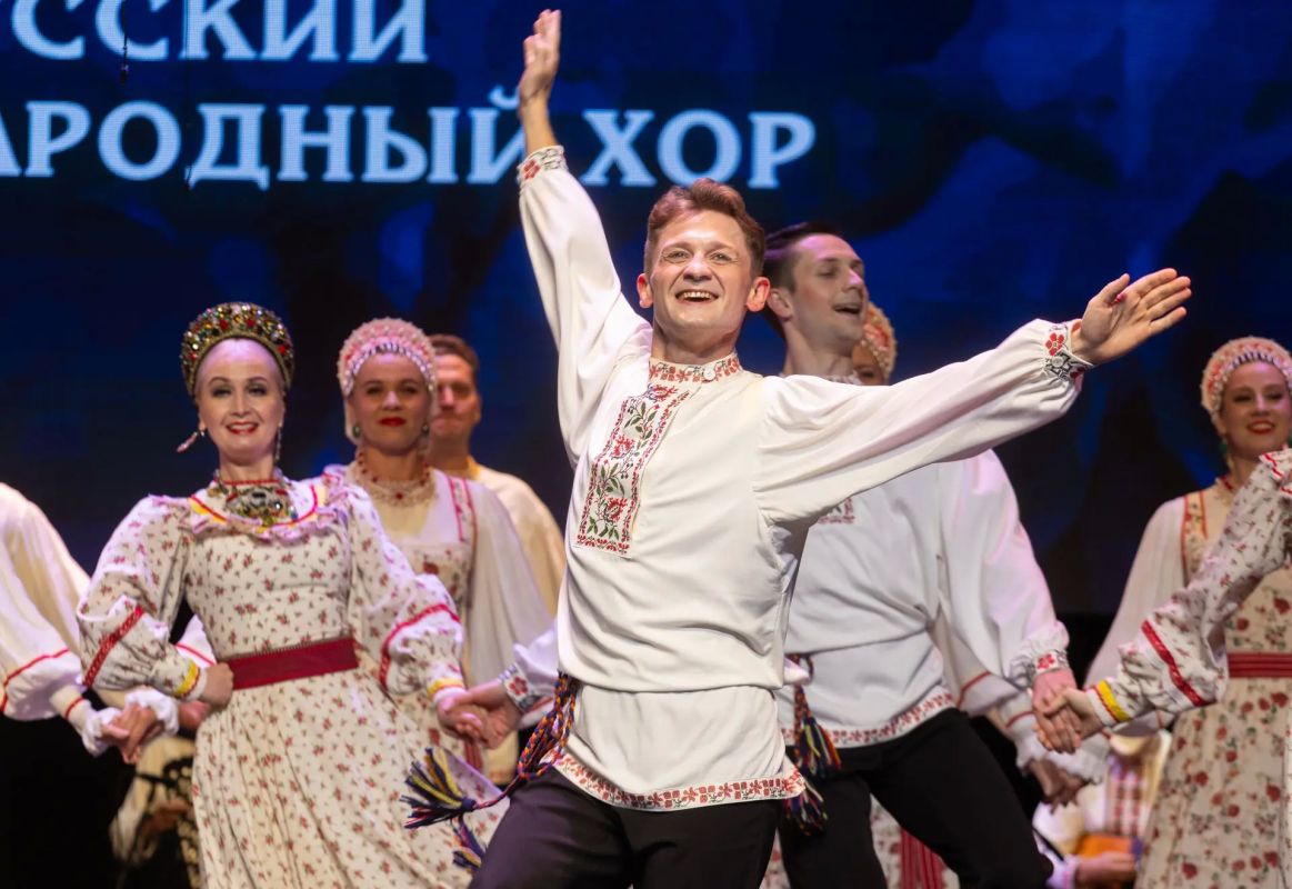 В Международный день музыки творческий сезон в Сургуте открыл XIV фестиваль искусств «60 параллель» В Международный день музыки творческий сезон в Сургуте открыл XIV фестиваль искусств «60 параллель»