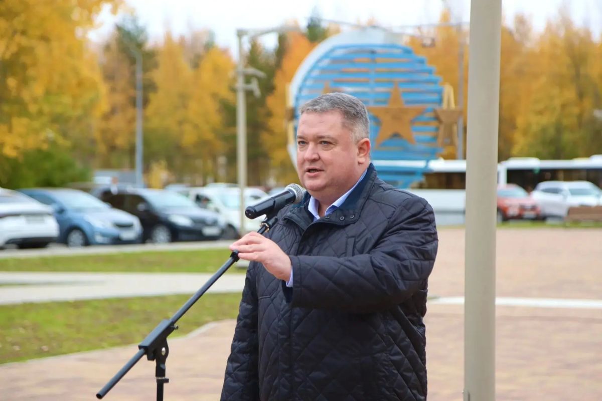 Дмитрий Кощенко: Ещё одно яркое спортивное событие субботы состоялось в Сквере спортивной славы Нижневартовска Дмитрий Кощенко: Ещё одно яркое спортивное событие субботы состоялось в Сквере спортивной славы Нижневартовска