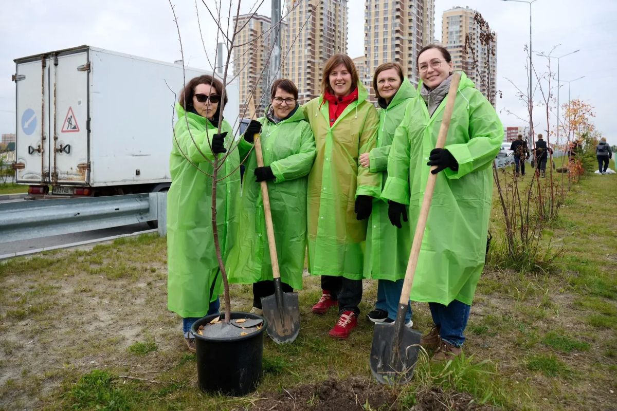 В Сургуте состоялась акция «Аллея предпринимателей» В Сургуте состоялась акция «Аллея предпринимателей»