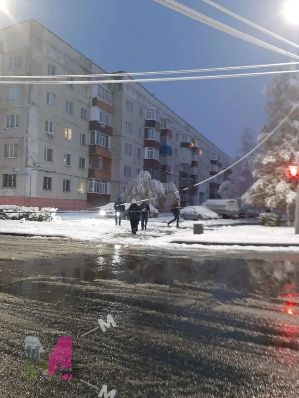 Последствия непогоды в Сургуте Последствия непогоды в Сургуте