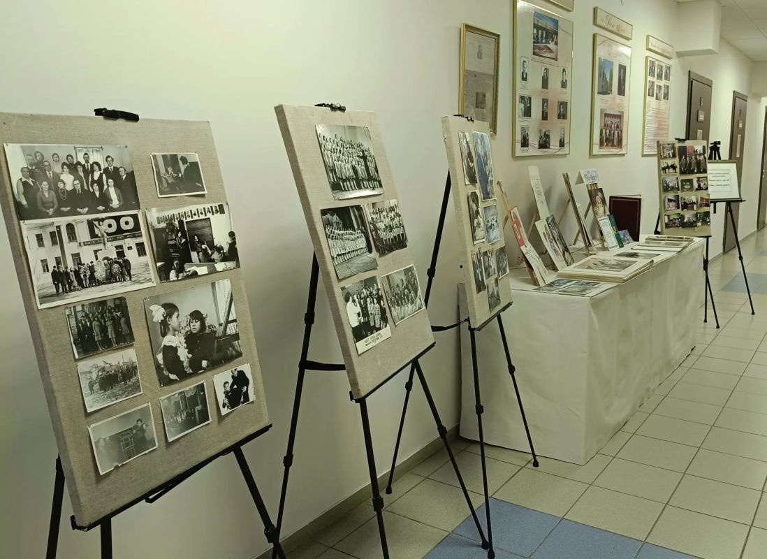 В год 95-летия культурного строительства в Югре Детская школа искусств Ханты-Мансийска представила ретроспективу своей истории В год 95-летия культурного строительства в Югре Детская школа искусств Ханты-Мансийска представила ретроспективу своей истории