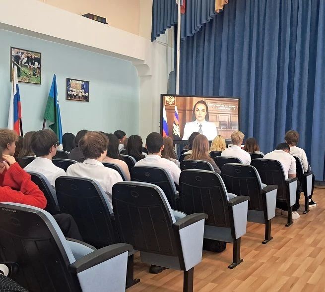 В Ханты-Мансийске прошел профилактический урок для учащихся пятой школы В Ханты-Мансийске прошел профилактический урок для учащихся пятой школы