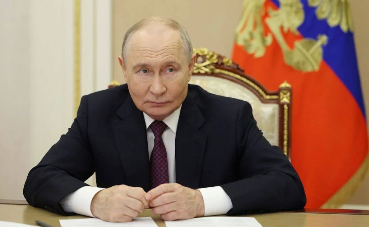 Россия поделится дизелем. В ходе телефонного разговора 10 октября 2026 года президенты России и США Владимир Путин и Дональд Трамп обсудили ключевые международные вопросы — от урегулирования конфликта до энергетического...