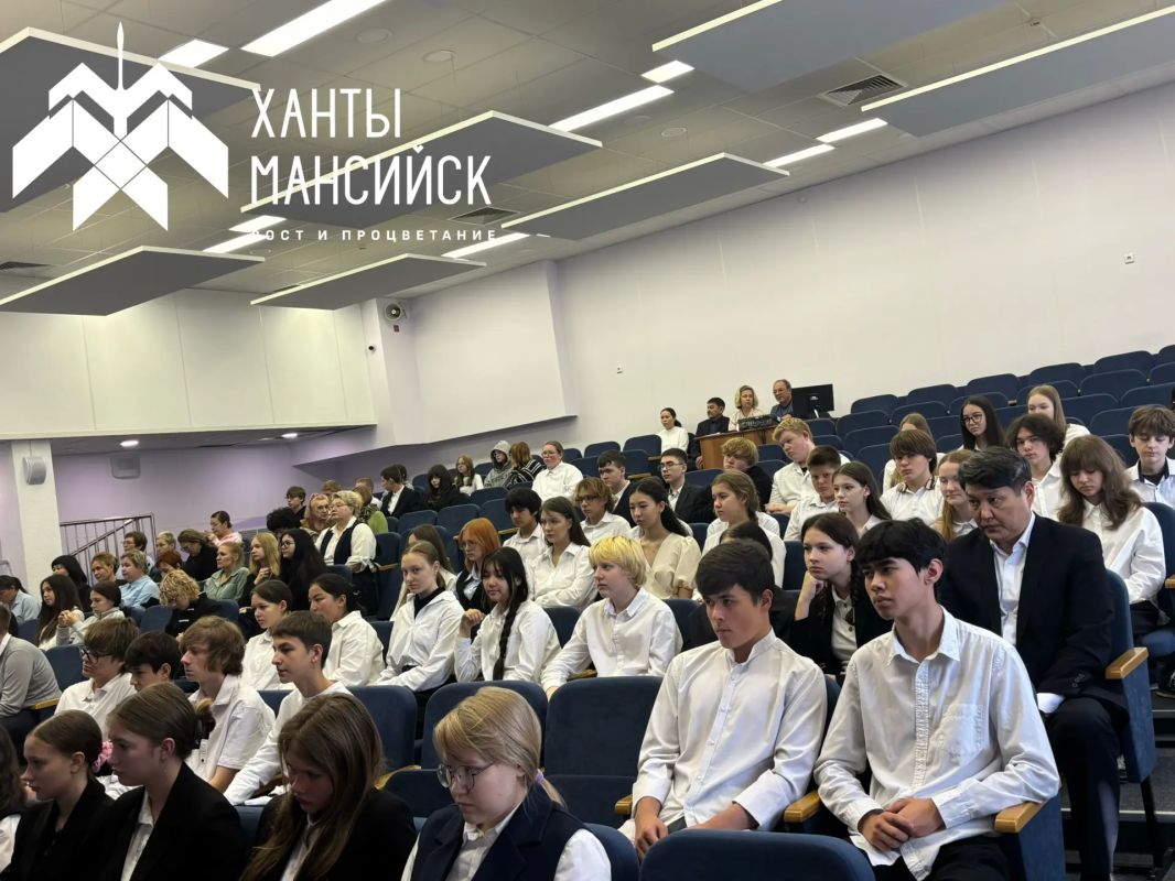 Для школьников Ханты-Мансийска прошел кинолекторий, посвященный 90-летию великого югорского писателя Андрея Тарханова Для школьников Ханты-Мансийска прошел кинолекторий, посвященный 90-летию великого югорского писателя Андрея Тарханова